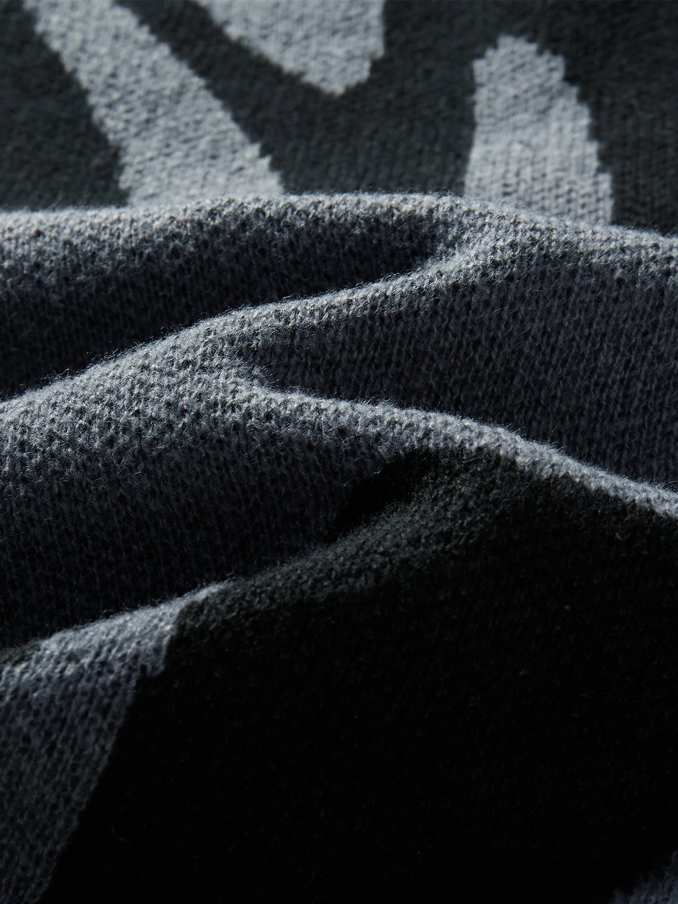 Avant-Thread-Strickpullover