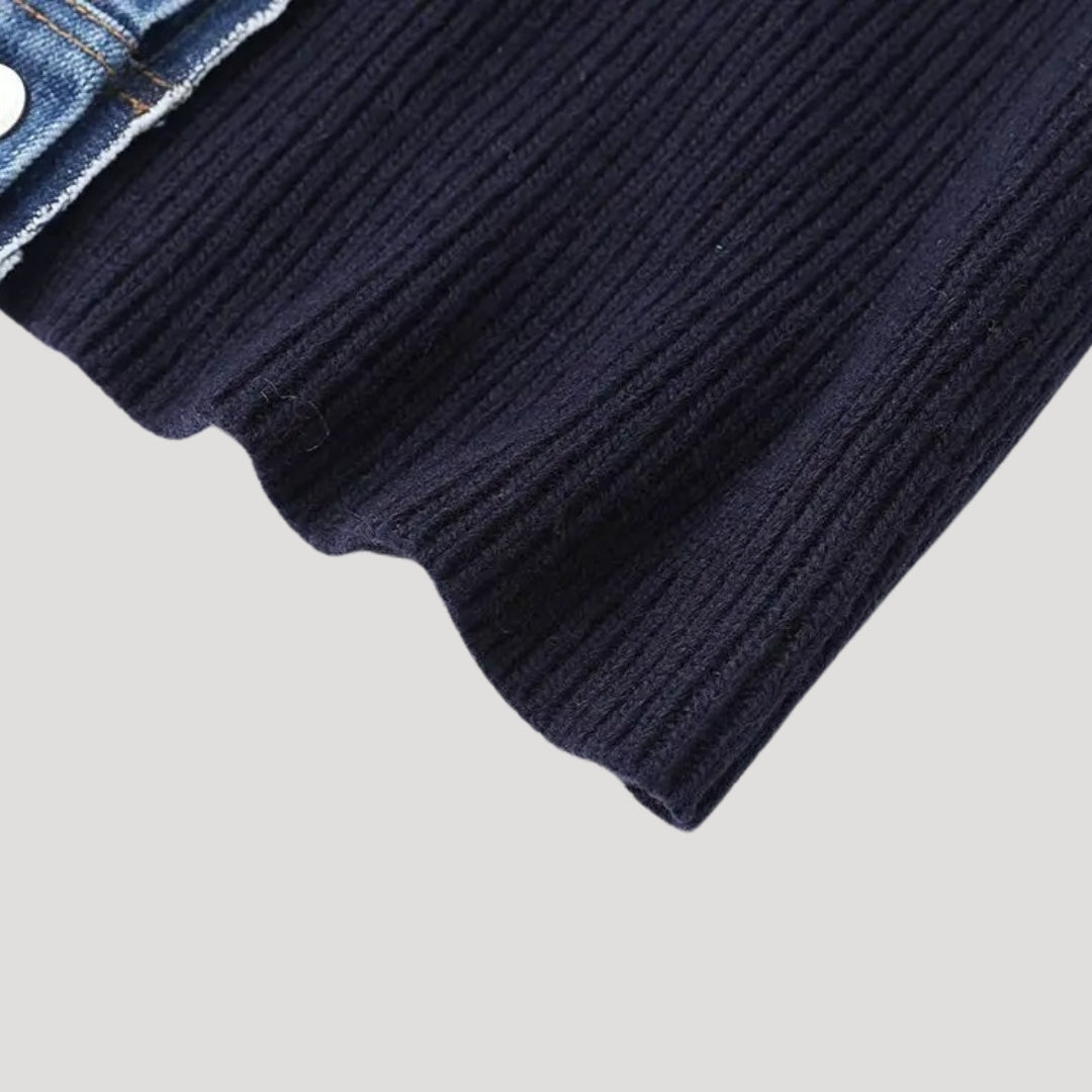 Damen Strickjacke mit Denim-Besatz | Eleganter Kontrast und moderner Stil